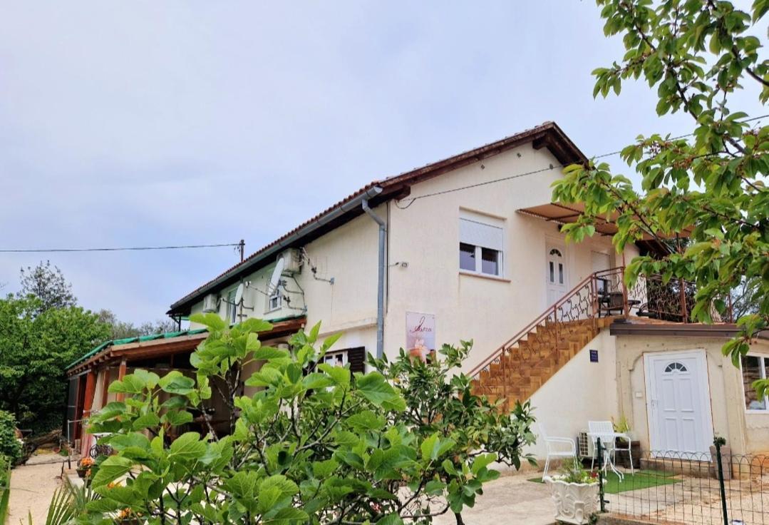 App & Beauty Loza Appartement Zambratija  Buitenkant foto
